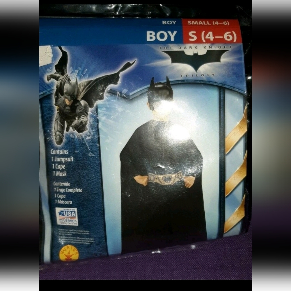 The Dark Knight Trilogy Batman  Halloween Costume Boy sizeS(4-6) NIP